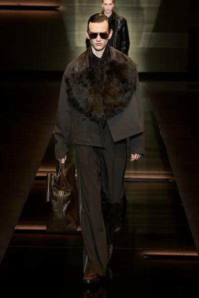 Look 90